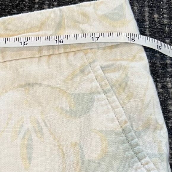 GAP Women's 12 seafoam green with cream damask print flat front zip up s… - Picture 7 of 9